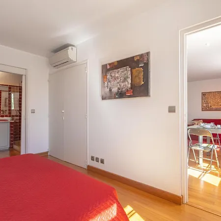 Boulevard Louis Blanc-2 By Interhome Lejlighed *