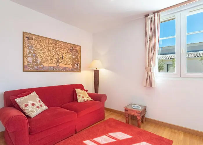 Апартаменти Boulevard Louis Blanc-2 By Interhome *