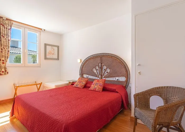 Boulevard Louis Blanc-2 By Interhome Appartement *